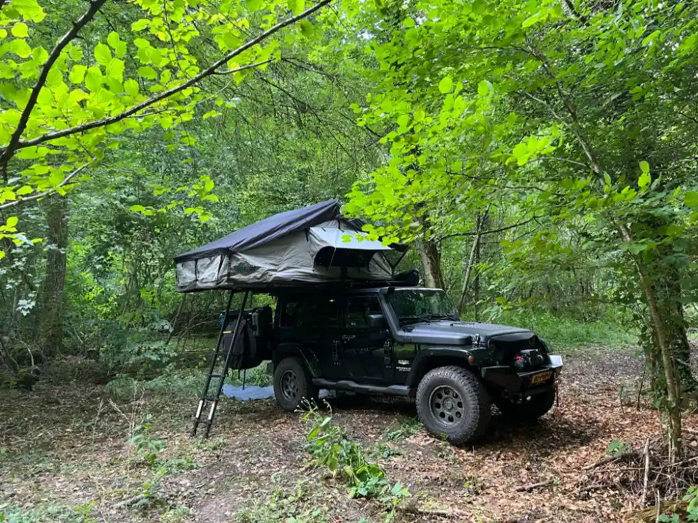 De ideale daktent voor de jeep wrangler en andere 4x4, erg ruim en comfortabel