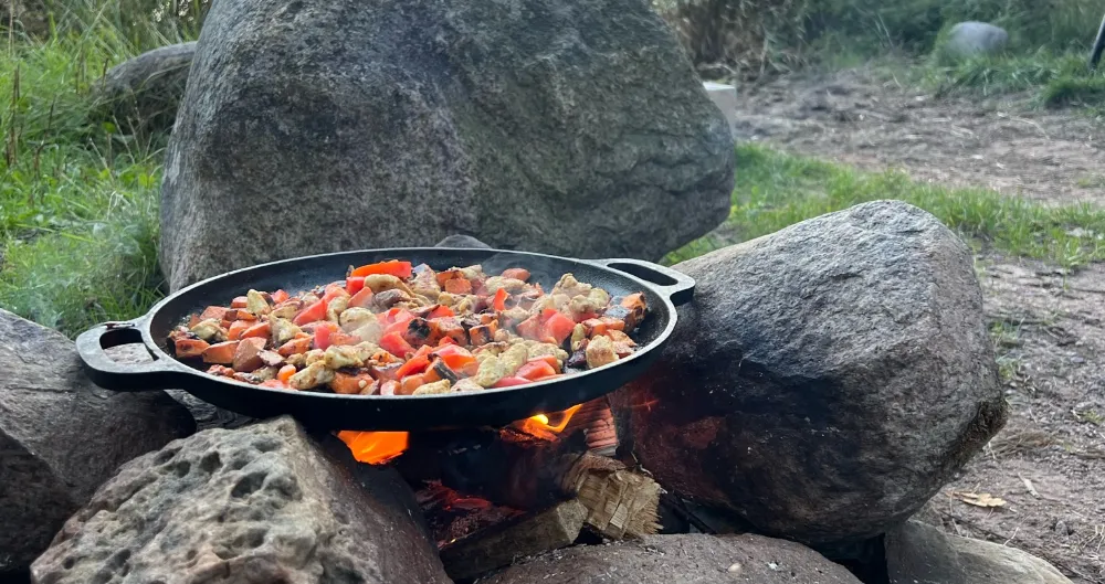 openvuur koken is en blijft het leukst tijdens avontuurlijk kamperen