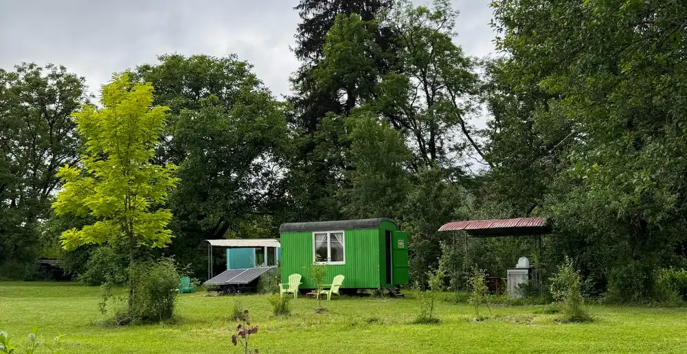 Pipowagen huren op camping comme ca in het Noorden van Frankrijk