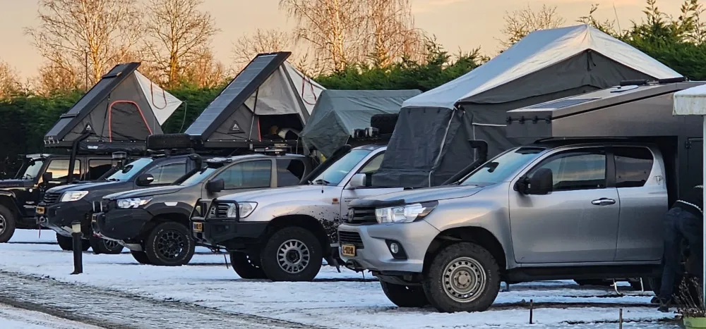 Winterkamperen met Alu-Cab daktent of Alu-Cab canopy met standkachels